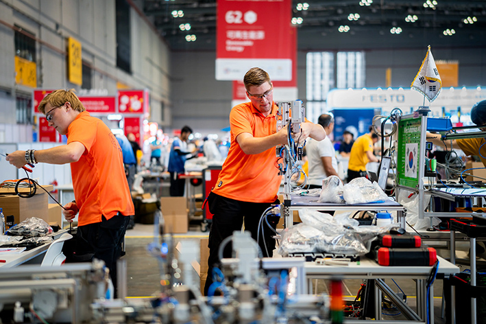 14. Aventus studenten op het hoogste podium tijdens Worldskills Shanghai 28092026 8